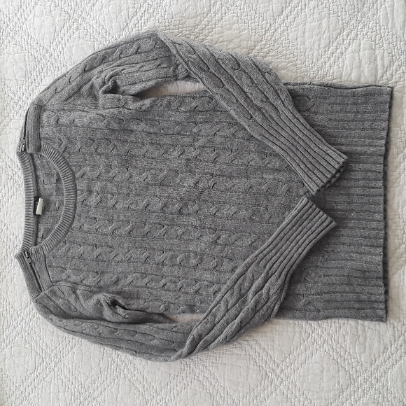 J. Crew Sweater - Picture 1 of 8